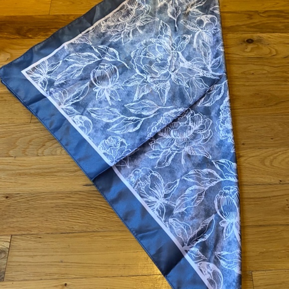 Navy and white floral scarf - Picture 4 of 11